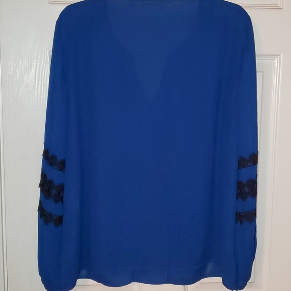 NY&Co thin flowy top - Picture 8 of 8